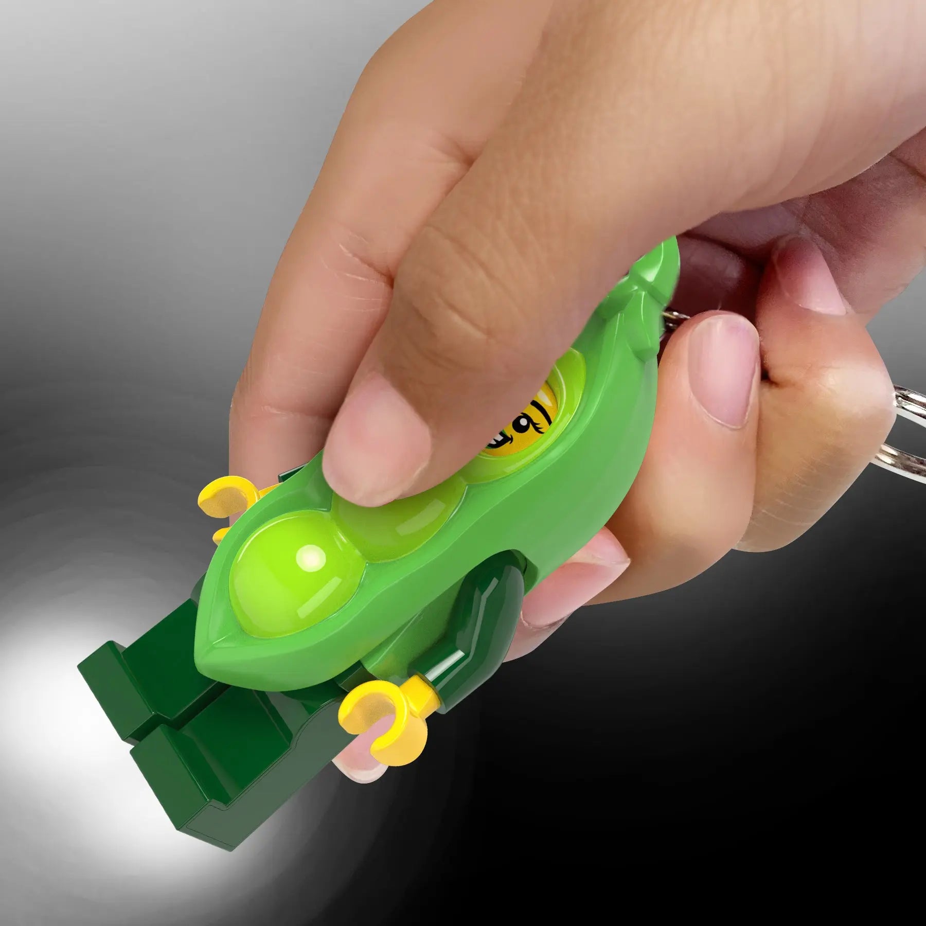 LEGO Minifigures Large Keychain Light - Peapod Girl (KE241H) IQ Hong Kong, Ltd.
