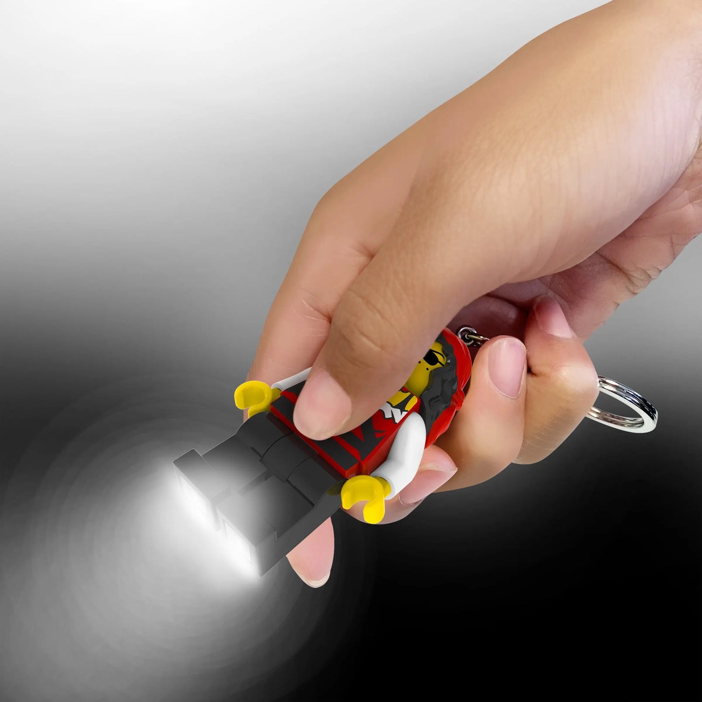 LEGO Minifigures Keychain Light - Pirate Princess (KE193H) IQ Hong Kong, Ltd.