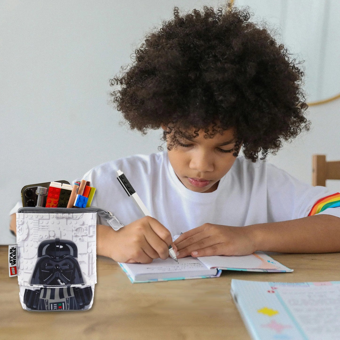 LEGO Star Wars Pop Up Pencil Case - Darth Vader & Anakin Skywalker (53458) IQ Hong Kong, Ltd.
