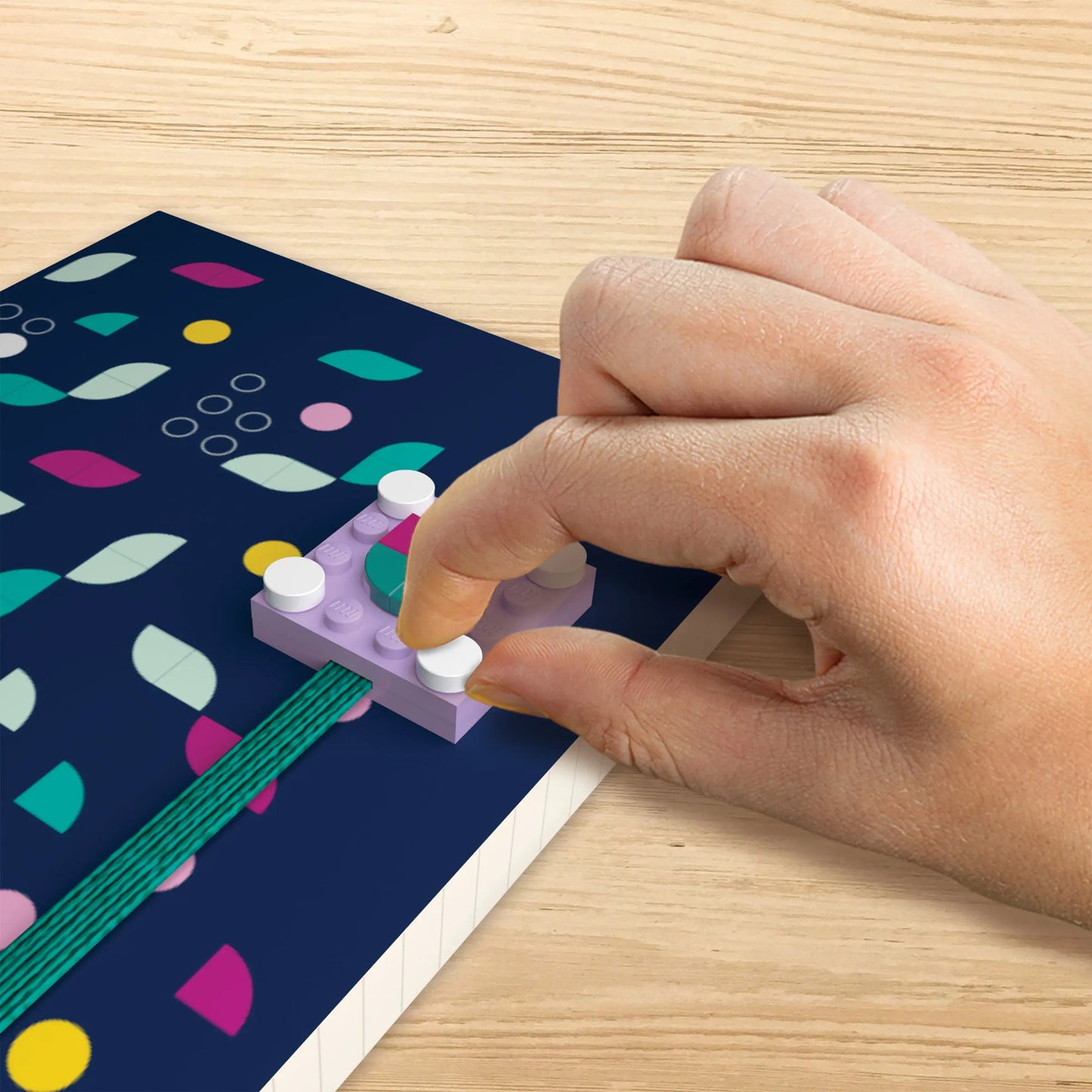 LEGO DOTS Notebook with Sliding Charm (52796) IQ Hong Kong, Ltd.