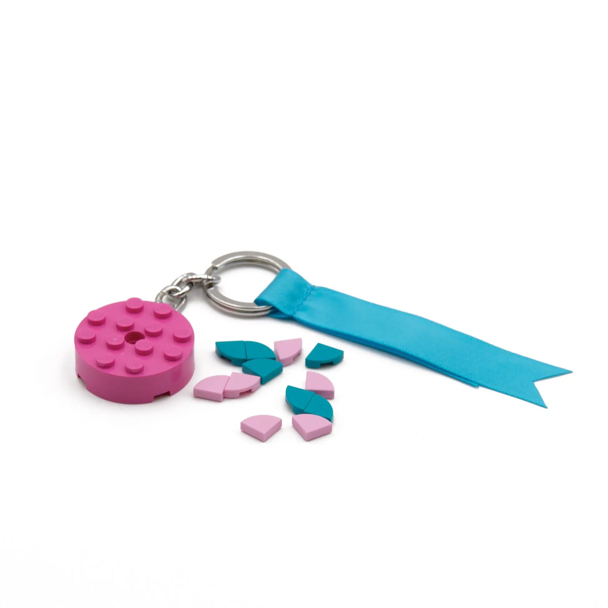 LEGO DOTS Keychain with LEGO Tiles IQ Hong Kong, Ltd.