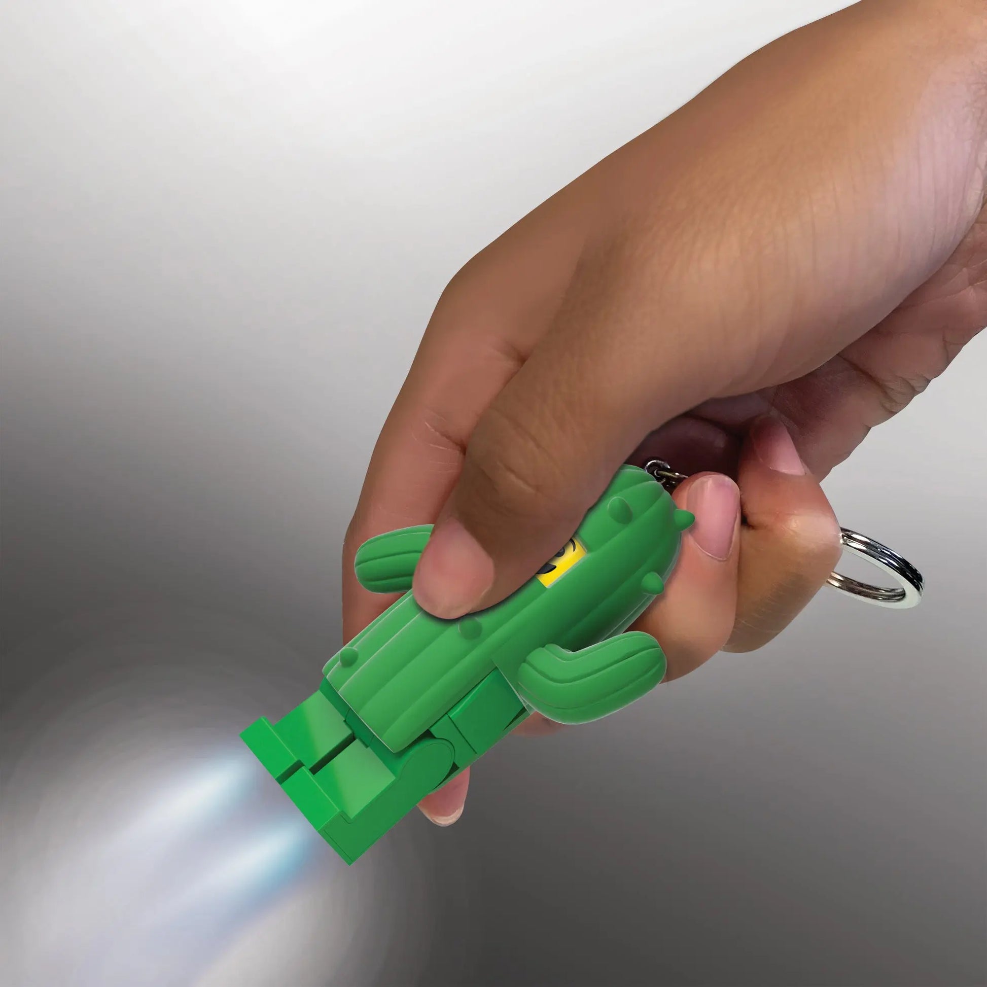 LEGO Minifigures Keychain Light - Cactus Boy (KE157H) IQ Hong Kong, Ltd.